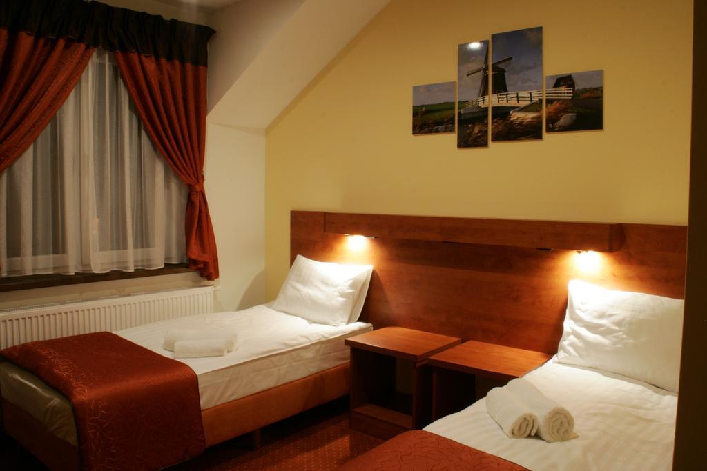 Hotel Kuznia Oberza Polska Lysomice Room photo